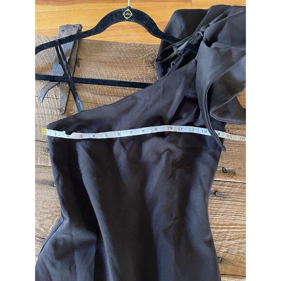 BETSY&ADAM Daisy" Long Scuba Ruffle Crepe One Shoulder Dress 4 $269 NWT - Picture 6 of 8